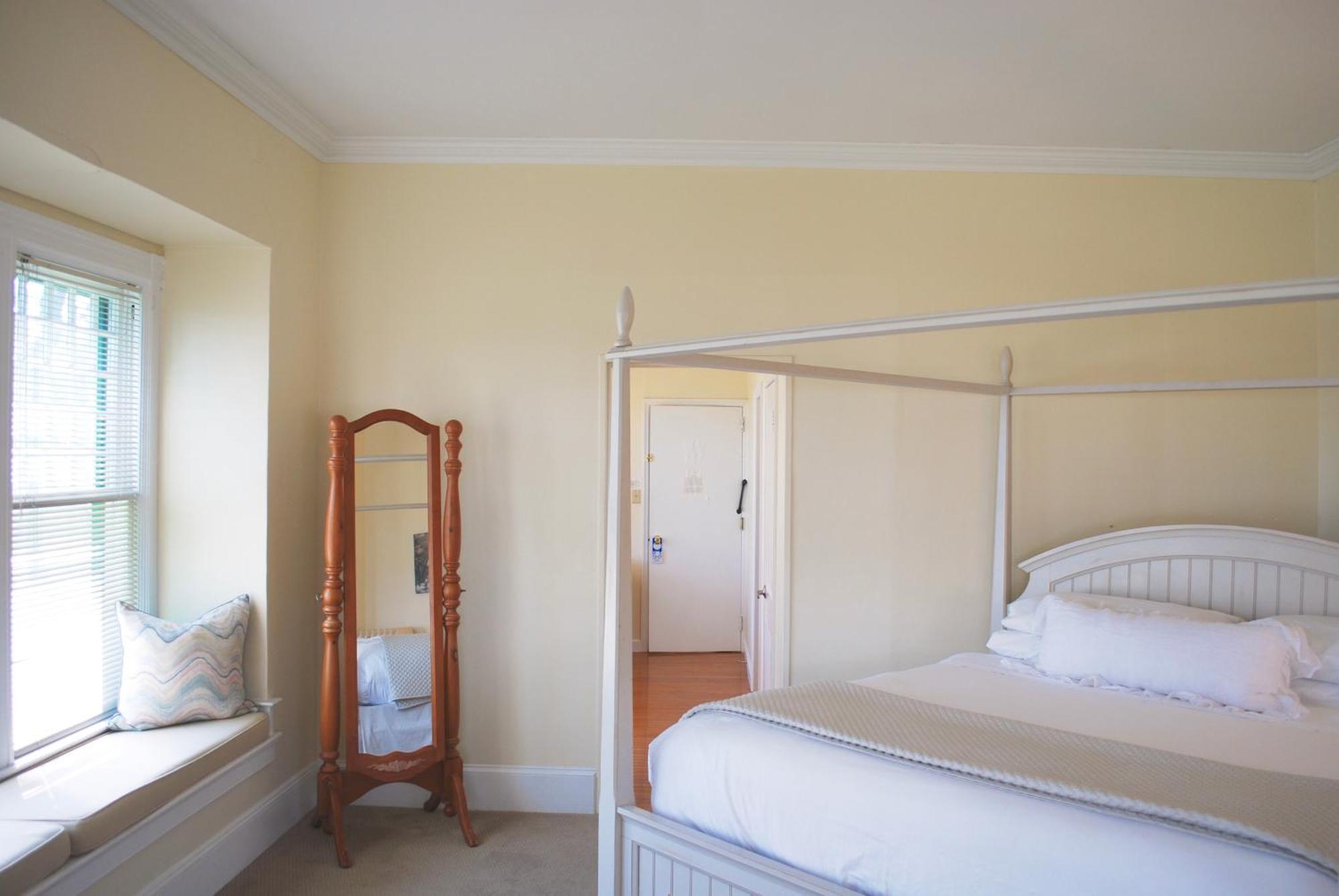 Anne'S Washington Inn (Adults Only) Saratoga Springs Chambre photo