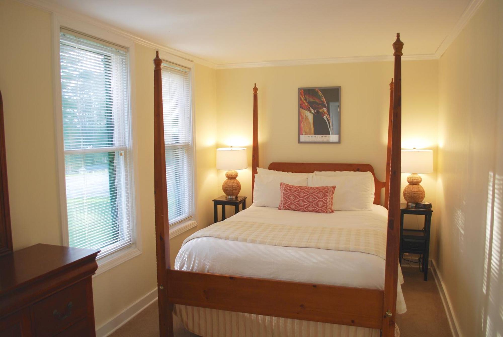 Anne'S Washington Inn (Adults Only) Saratoga Springs Chambre photo